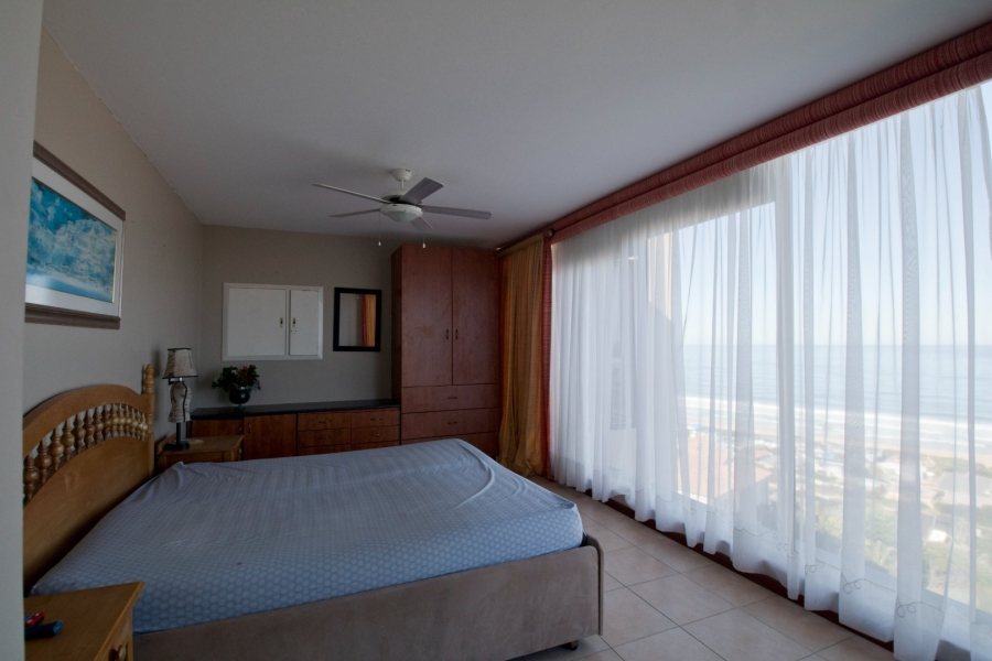 7 Bedroom Property for Sale in Outeniqua Strand Western Cape